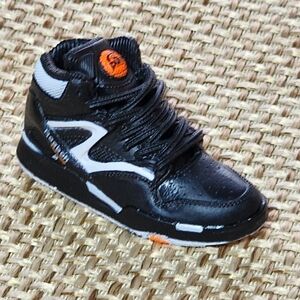 ZURU Mini Brands SNEAKER  Reebok Pump It Up Black Basketball Shoes Rare